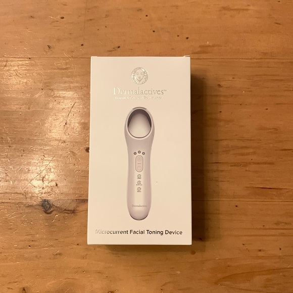 NIB-Dermalectives-MicroCurrent Facial Toning-Device REALLY does as advertised!! - Picture 4 of 11
